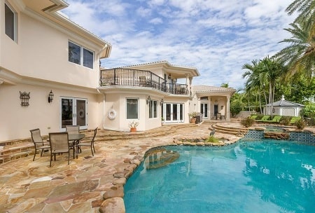 A picture of the Florida Mansion which was previously owned by David Cassidy.